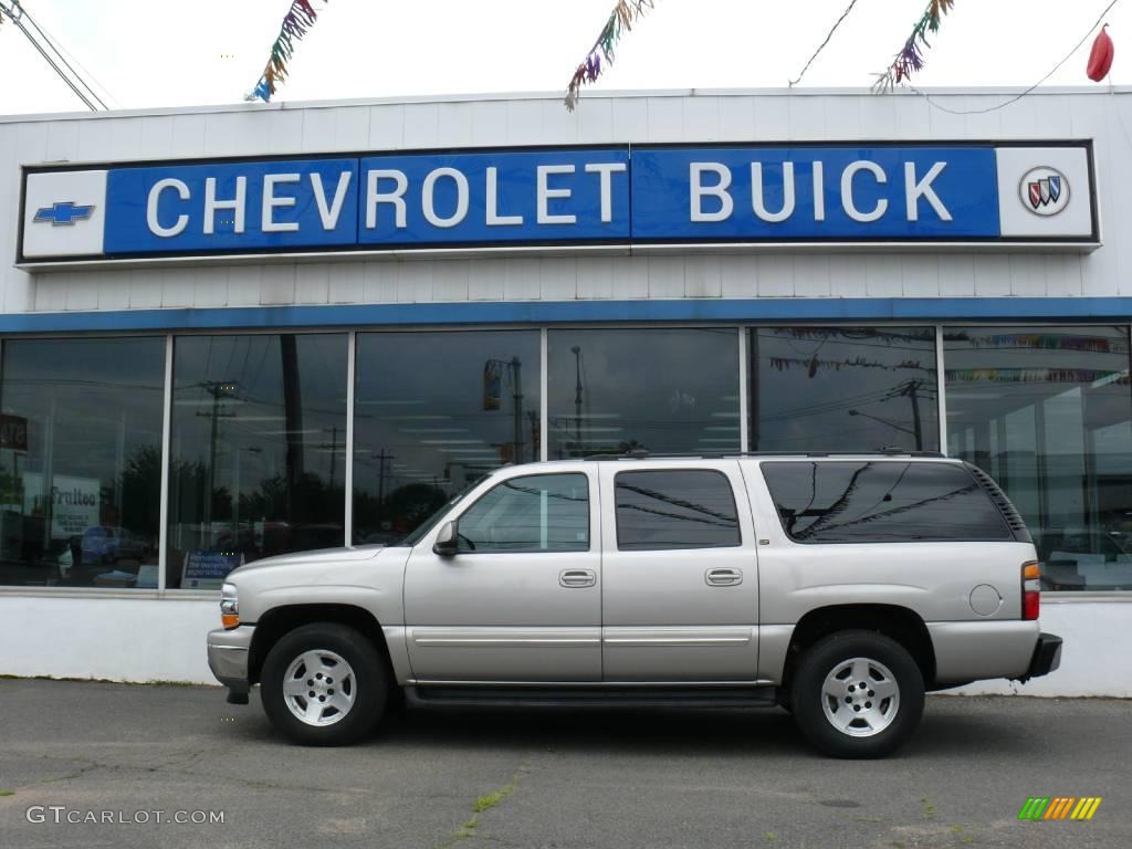 Sandstone Metallic Chevrolet Suburban