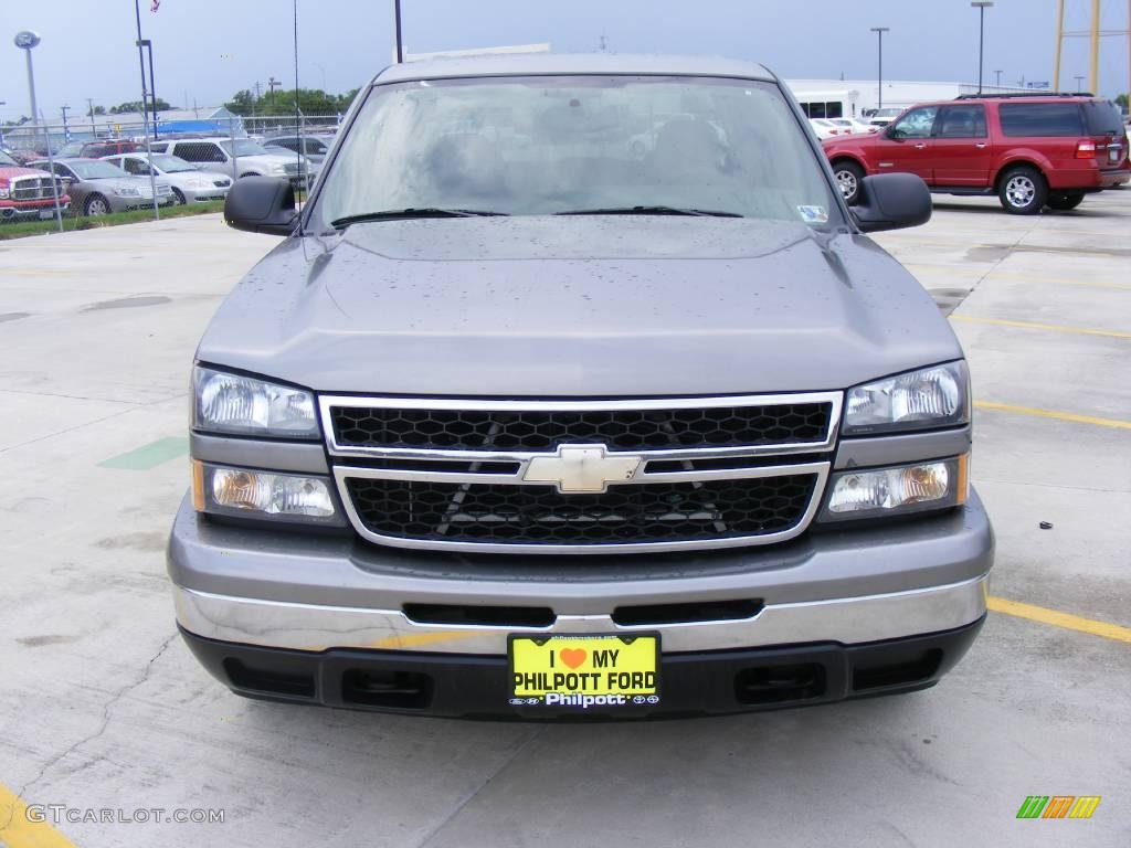 2006 Silverado 1500 LS Crew Cab - Graystone Metallic / Dark Charcoal photo #8