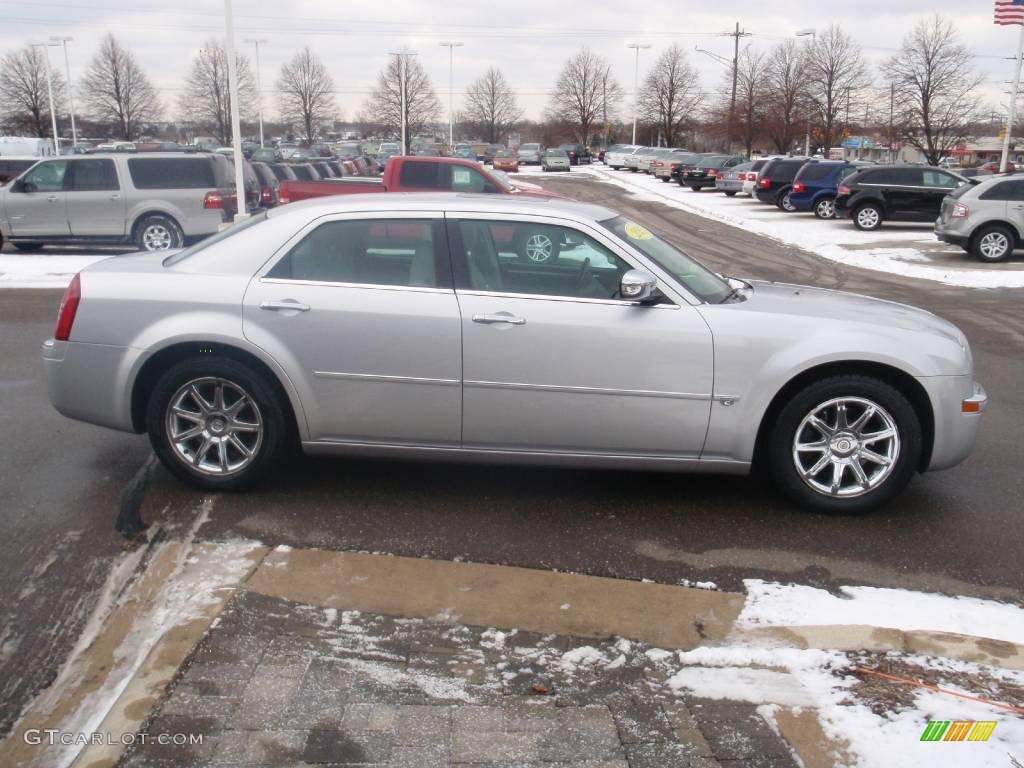 2005 300 C HEMI - Bright Silver Metallic / Dark Slate Gray/Medium Slate Gray photo #6