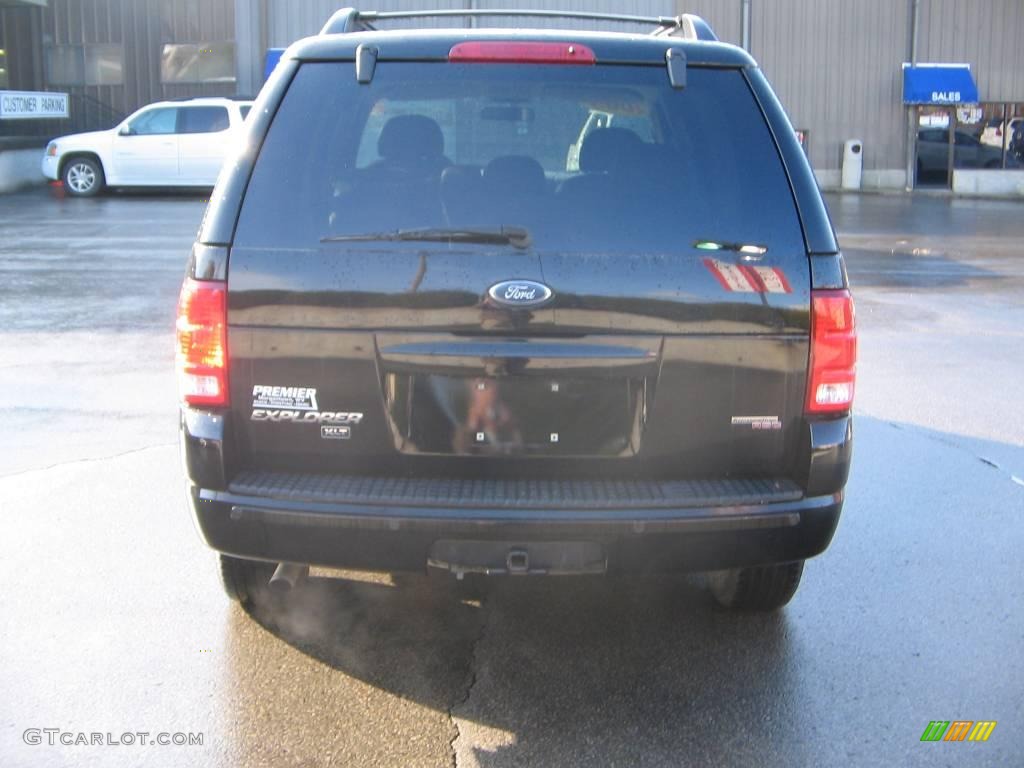 2005 Explorer XLT 4x4 - Black / Graphite photo #5