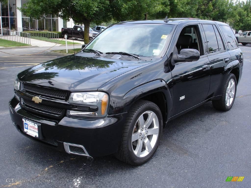 Black Chevrolet TrailBlazer