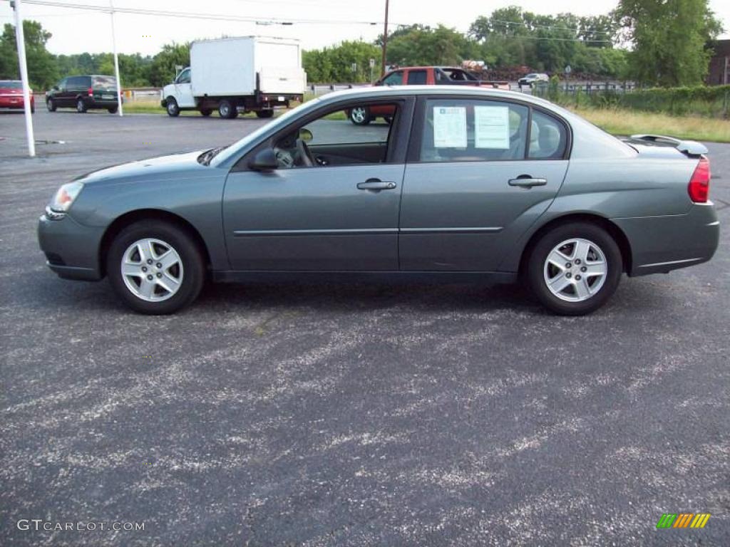 2005 Malibu LS V6 Sedan - Medium Gray Metallic / Gray photo #5