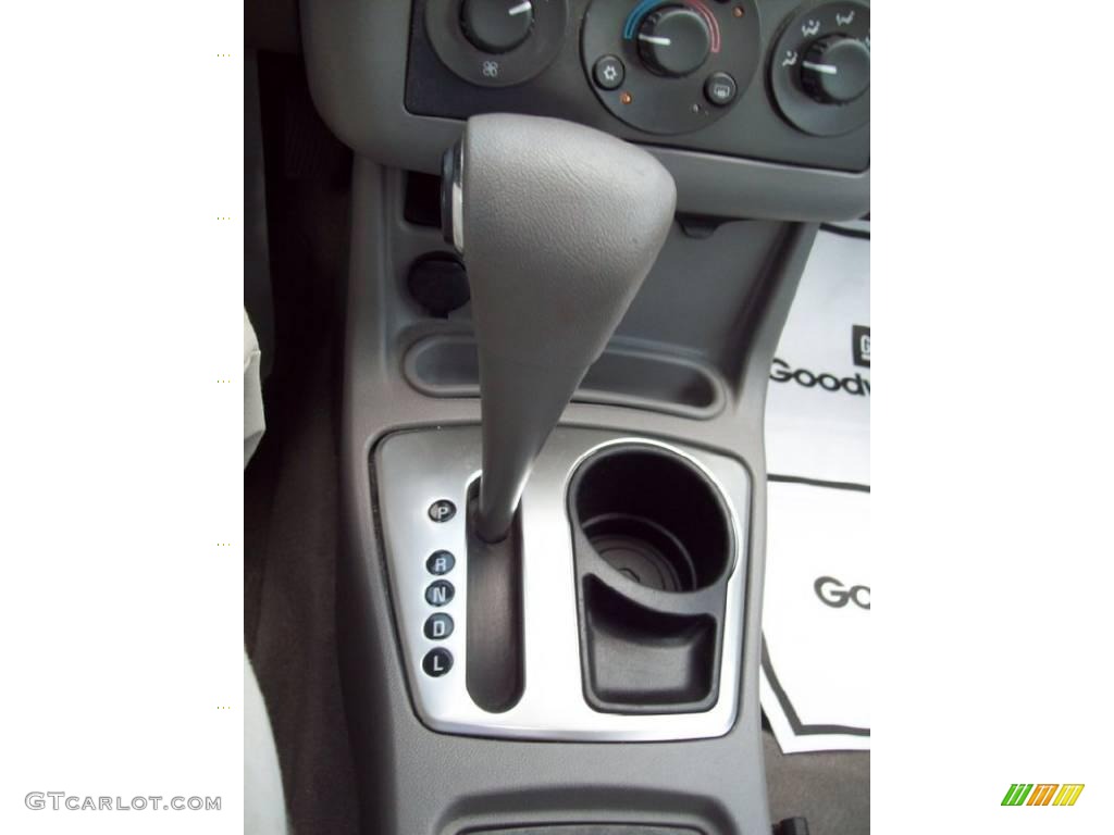 2005 Malibu LS V6 Sedan - Medium Gray Metallic / Gray photo #23