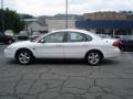 2001 Vibrant White Ford Taurus SES  photo #5