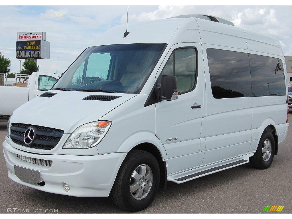 2007 Sprinter Van 2500 High Roof Passenger Executive - Arctic White / Executive Parchment photo #3