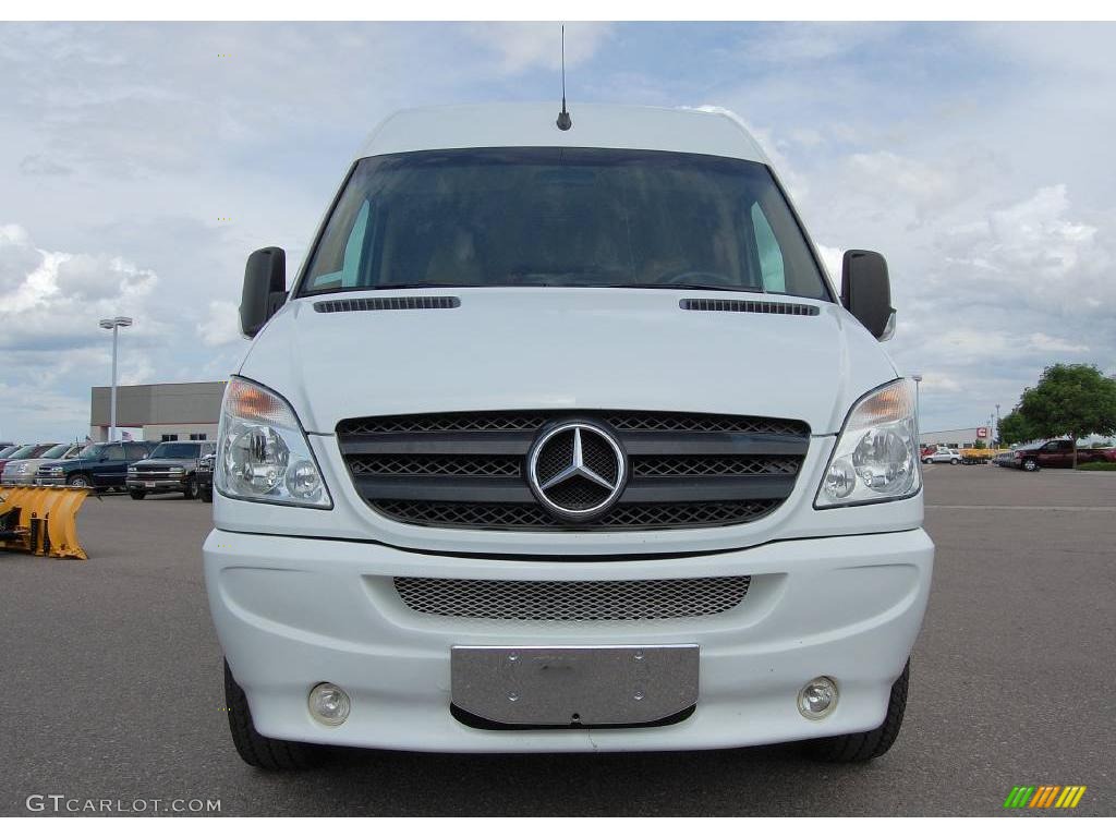 2007 Sprinter Van 2500 High Roof Passenger Executive - Arctic White / Executive Parchment photo #9