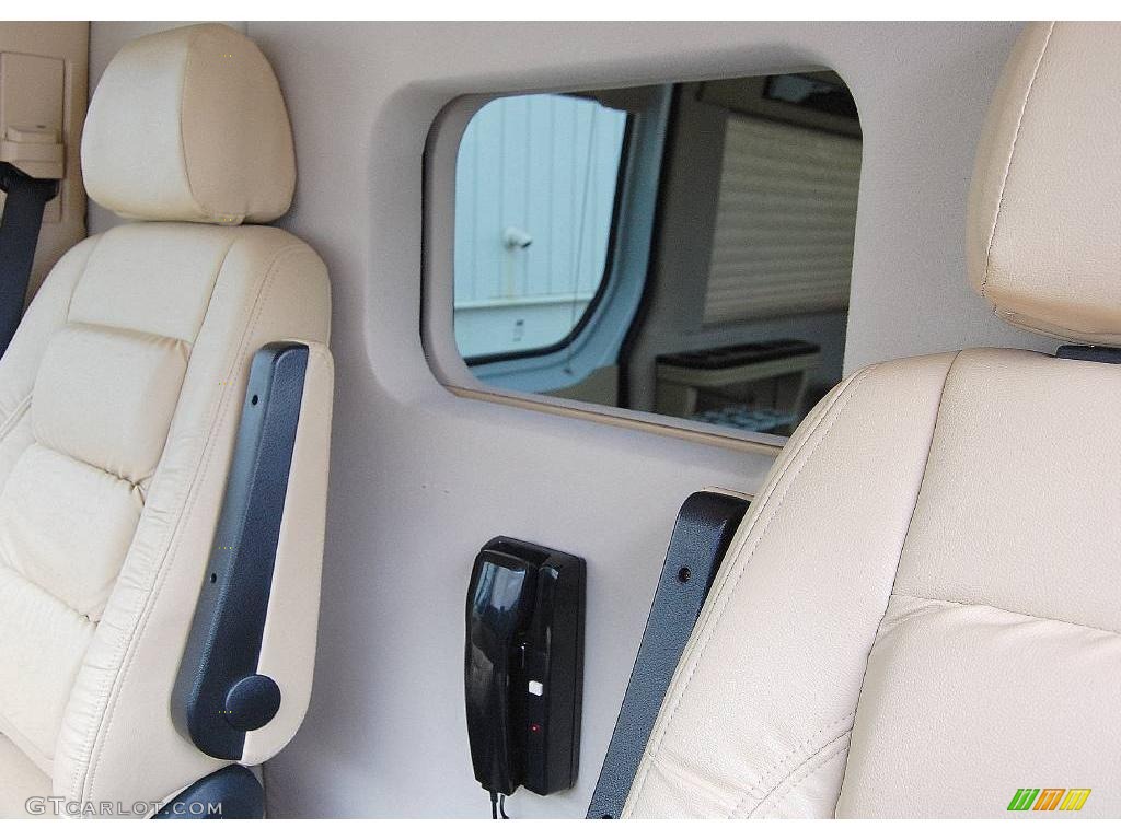 2007 Sprinter Van 2500 High Roof Passenger Executive - Arctic White / Executive Parchment photo #23