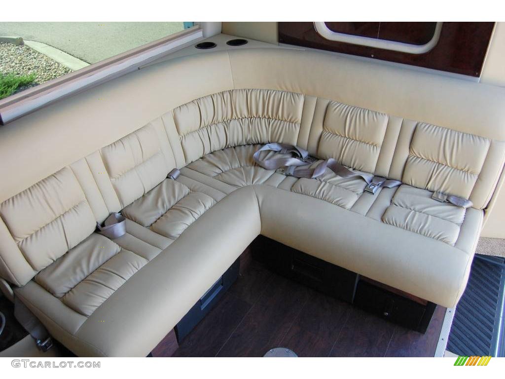 2007 Sprinter Van 2500 High Roof Passenger Executive - Arctic White / Executive Parchment photo #31