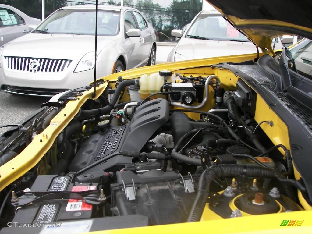 2001 Escape XLT V6 4WD - Chrome Yellow Metallic / Medium Graphite Grey photo #25