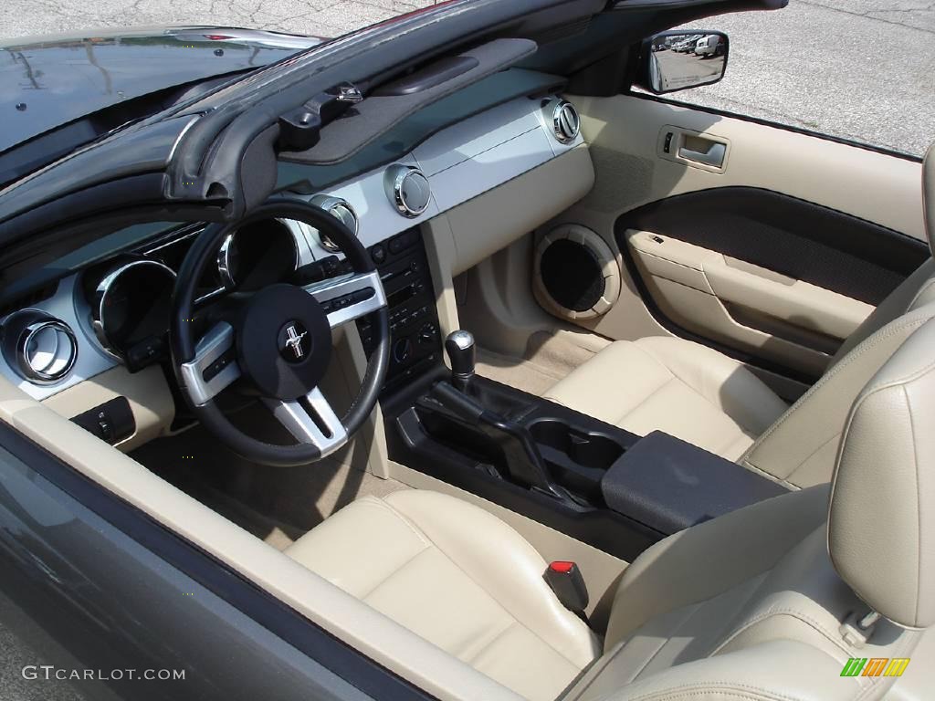 2005 Mustang V6 Premium Convertible - Mineral Grey Metallic / Medium Parchment photo #12
