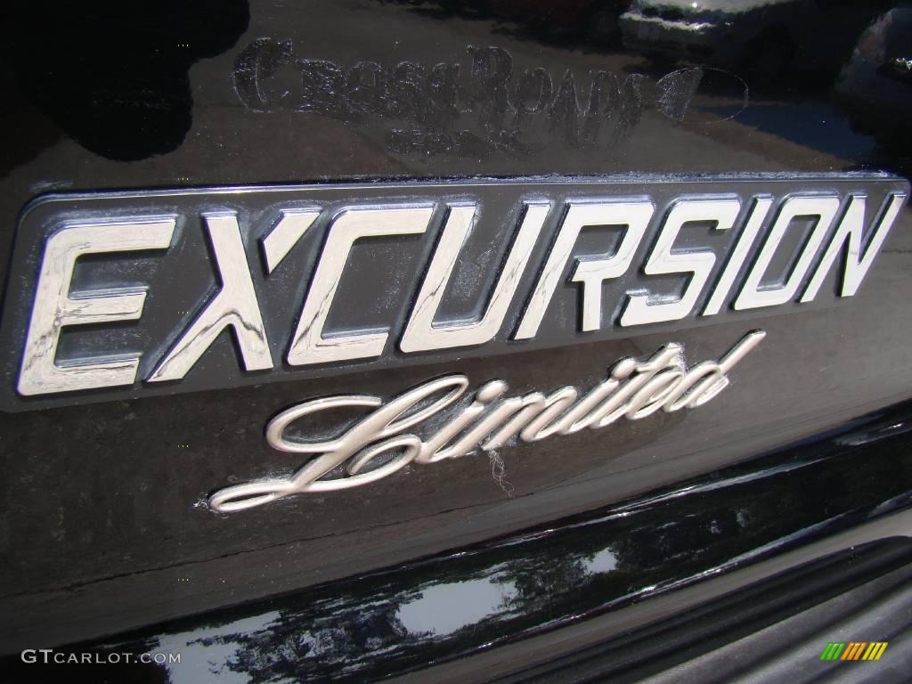 2005 Excursion Limited 4X4 - Black / Medium Pebble photo #35
