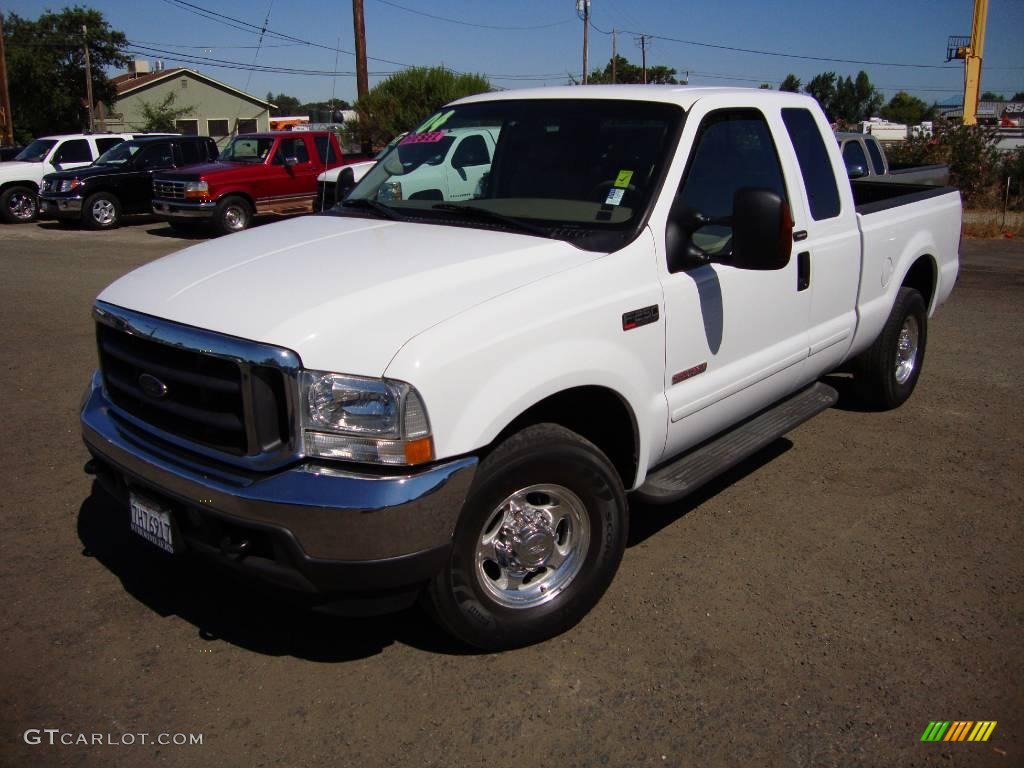 2004 F250 Super Duty Lariat SuperCab - Oxford White / Medium Parchment photo #1