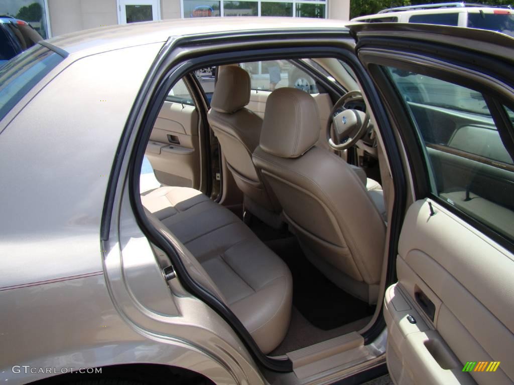 2004 Crown Victoria LX - Arizona Beige Metallic / Medium Parchment photo #12