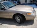 2004 Arizona Beige Metallic Ford Crown Victoria LX  photo #20