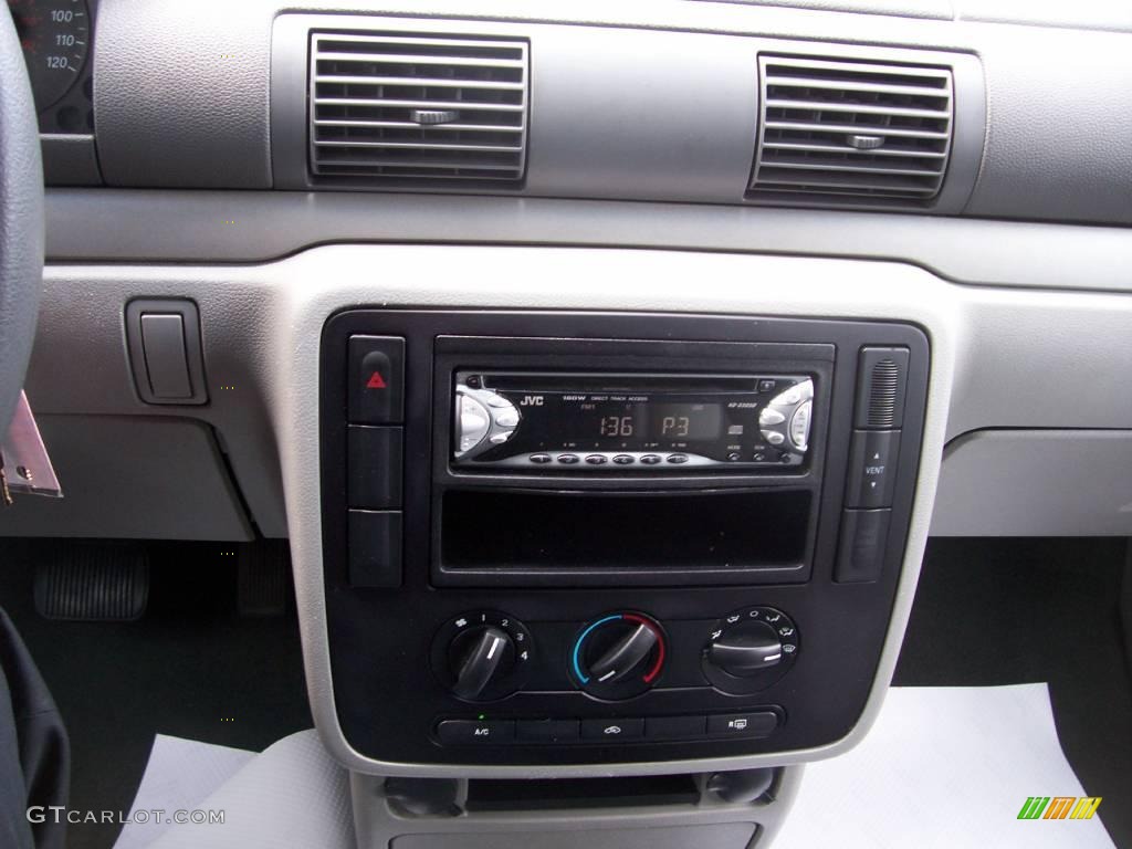 2004 Freestar S - Silver Birch Metallic / Flint Grey photo #4