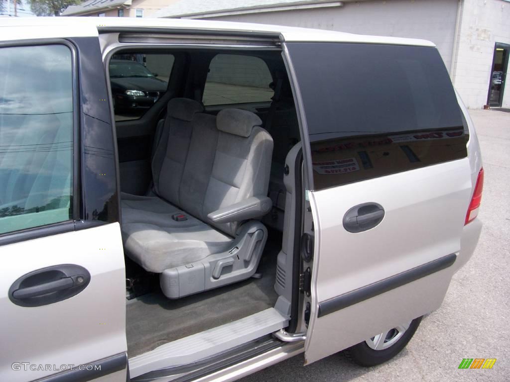2004 Freestar S - Silver Birch Metallic / Flint Grey photo #17