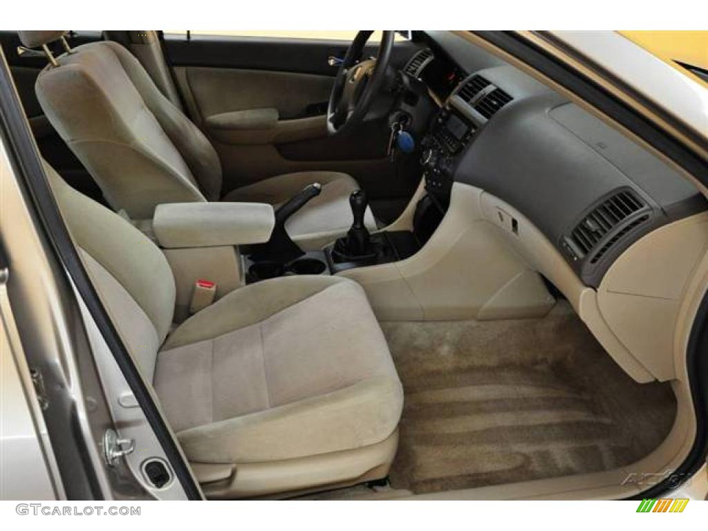 2003 Accord LX Sedan - Desert Mist Metallic / Ivory photo #16