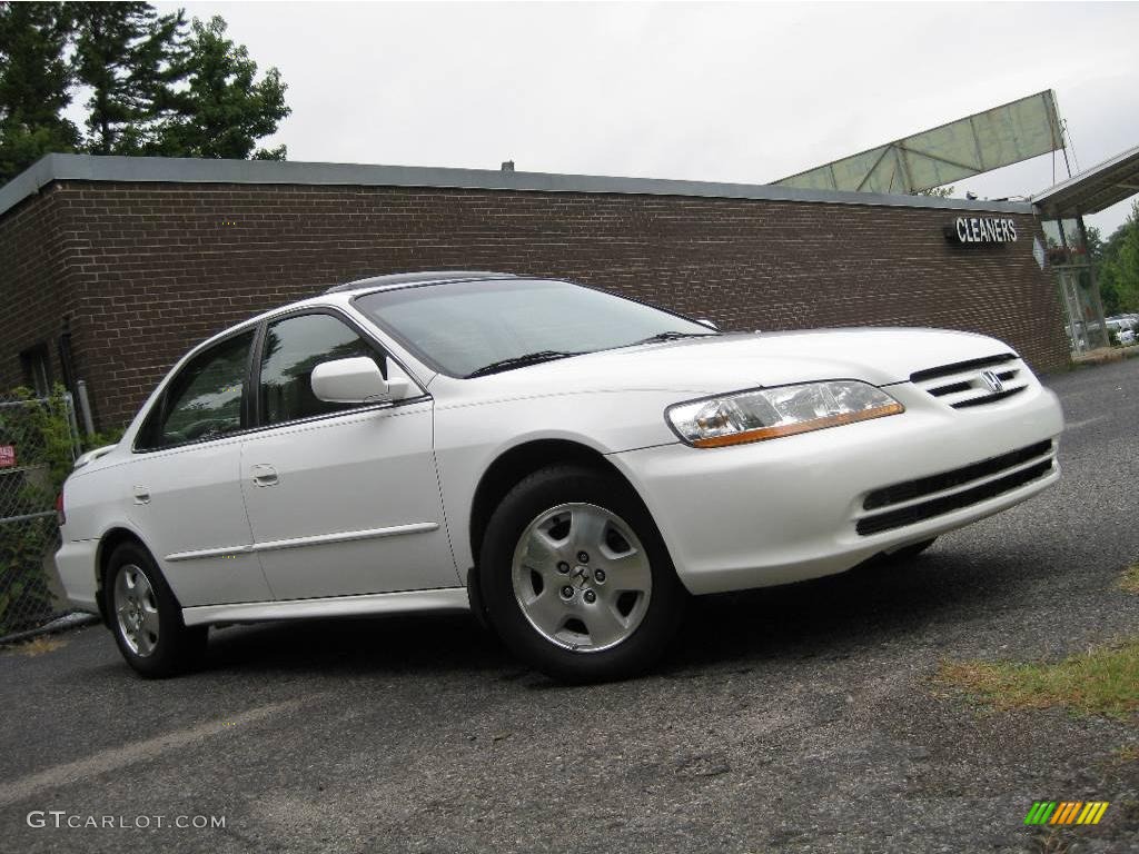 2002 Accord EX V6 Sedan - Taffeta White / Ivory photo #2