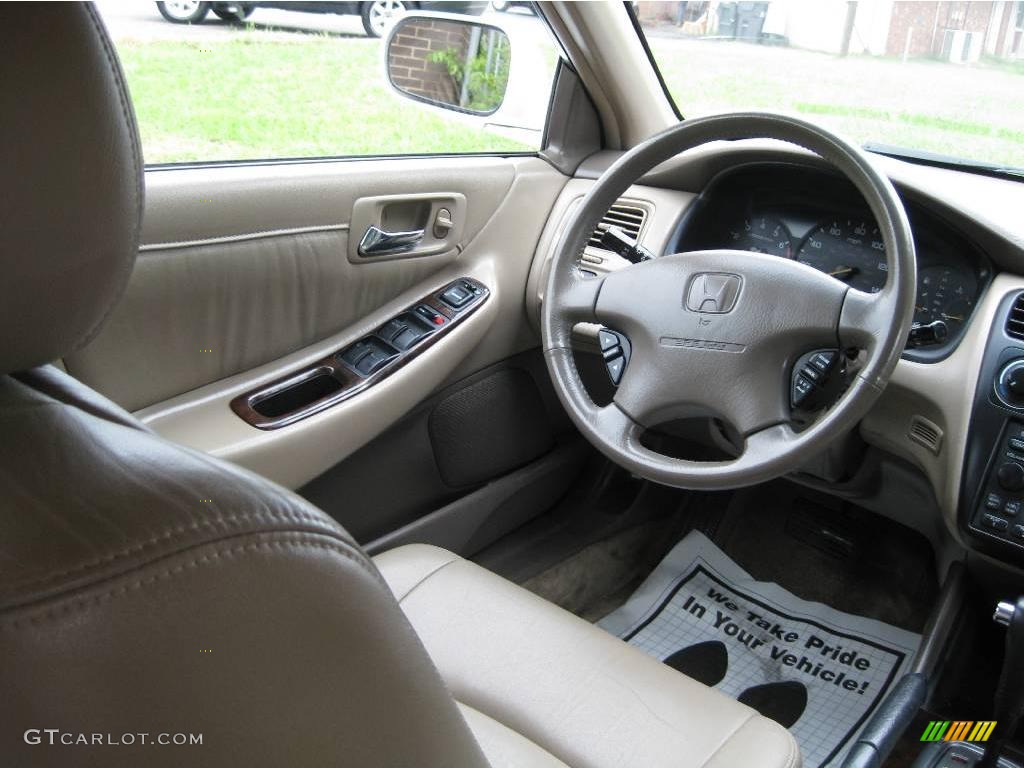 2002 Accord EX V6 Sedan - Taffeta White / Ivory photo #10