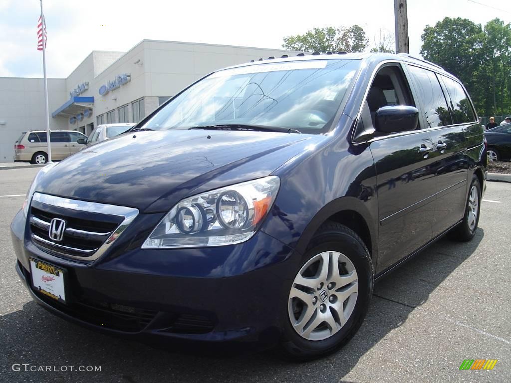 Midnight Blue Pearl Honda Odyssey