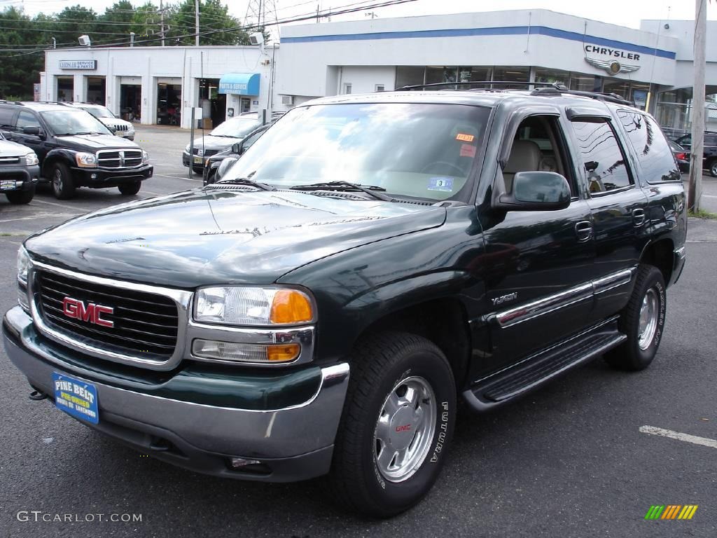 Polo Green Metallic GMC Yukon