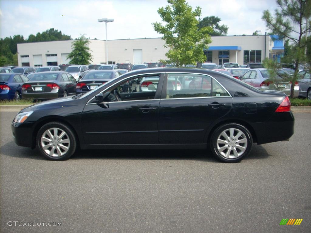 2006 Accord LX V6 Sedan - Nighthawk Black Pearl / Gray photo #6