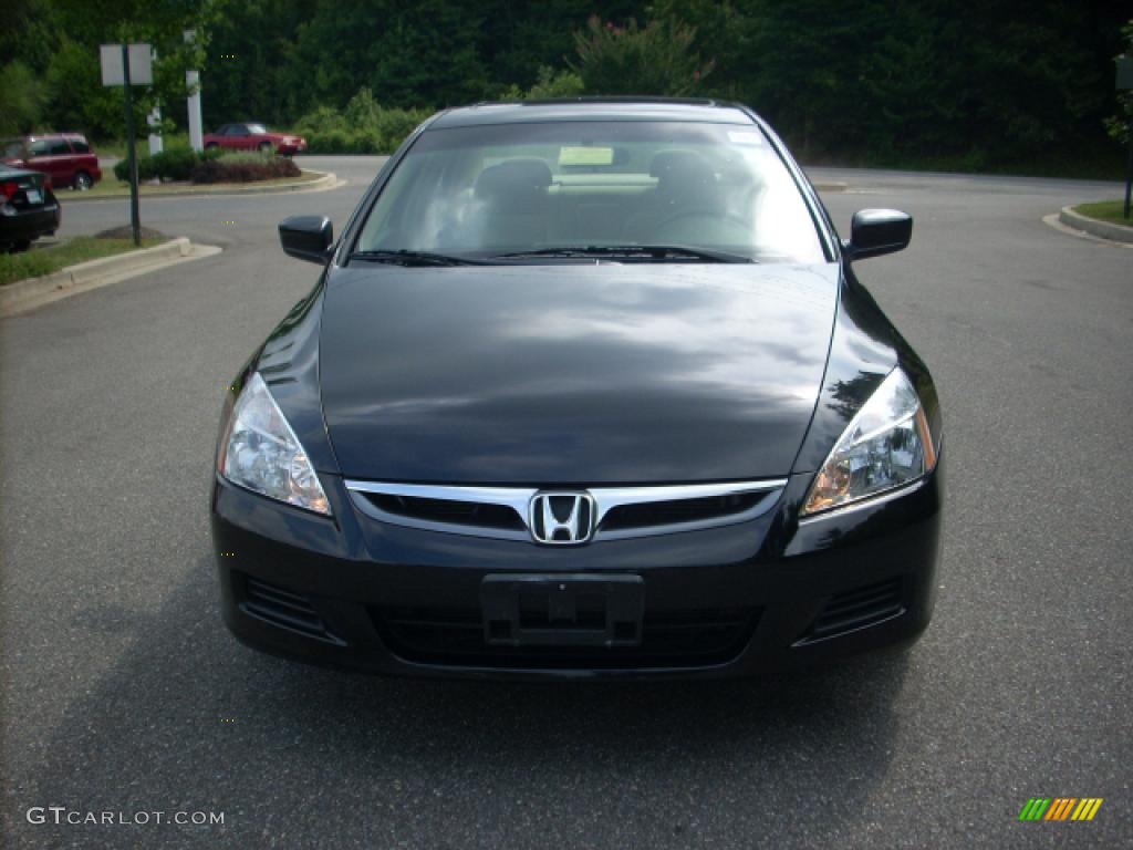 2006 Accord LX V6 Sedan - Nighthawk Black Pearl / Gray photo #8