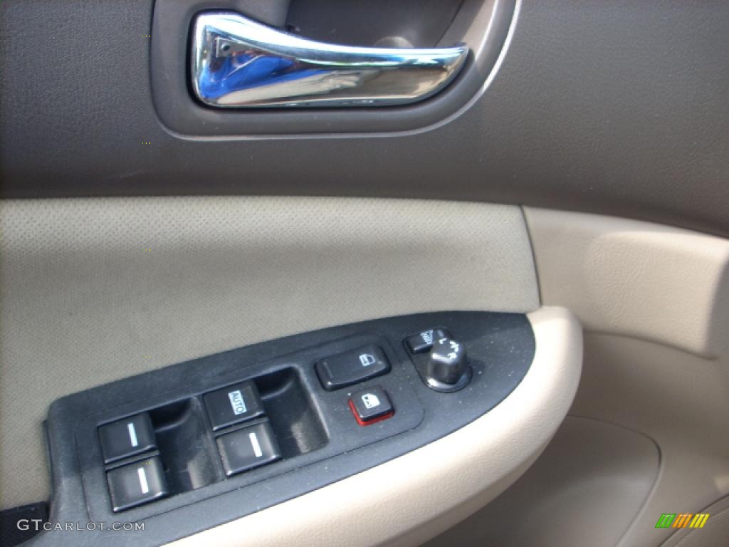 2006 Accord LX V6 Sedan - Nighthawk Black Pearl / Gray photo #19