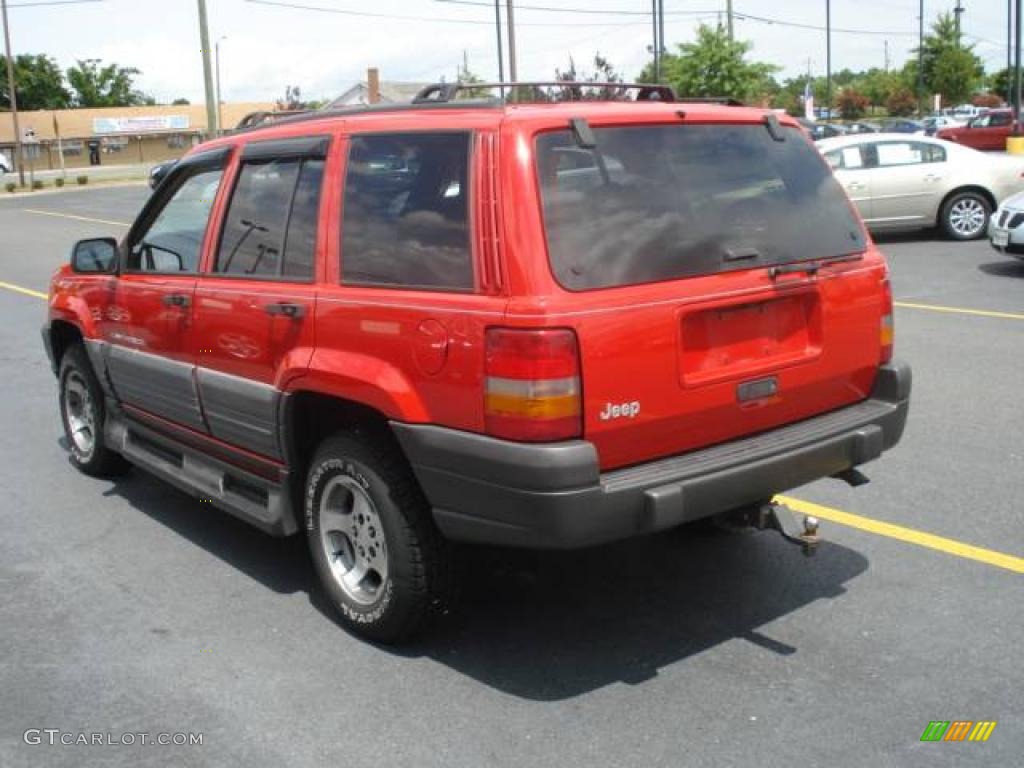 1997 Grand Cherokee Laredo - Flame Red / Agate Black photo #3