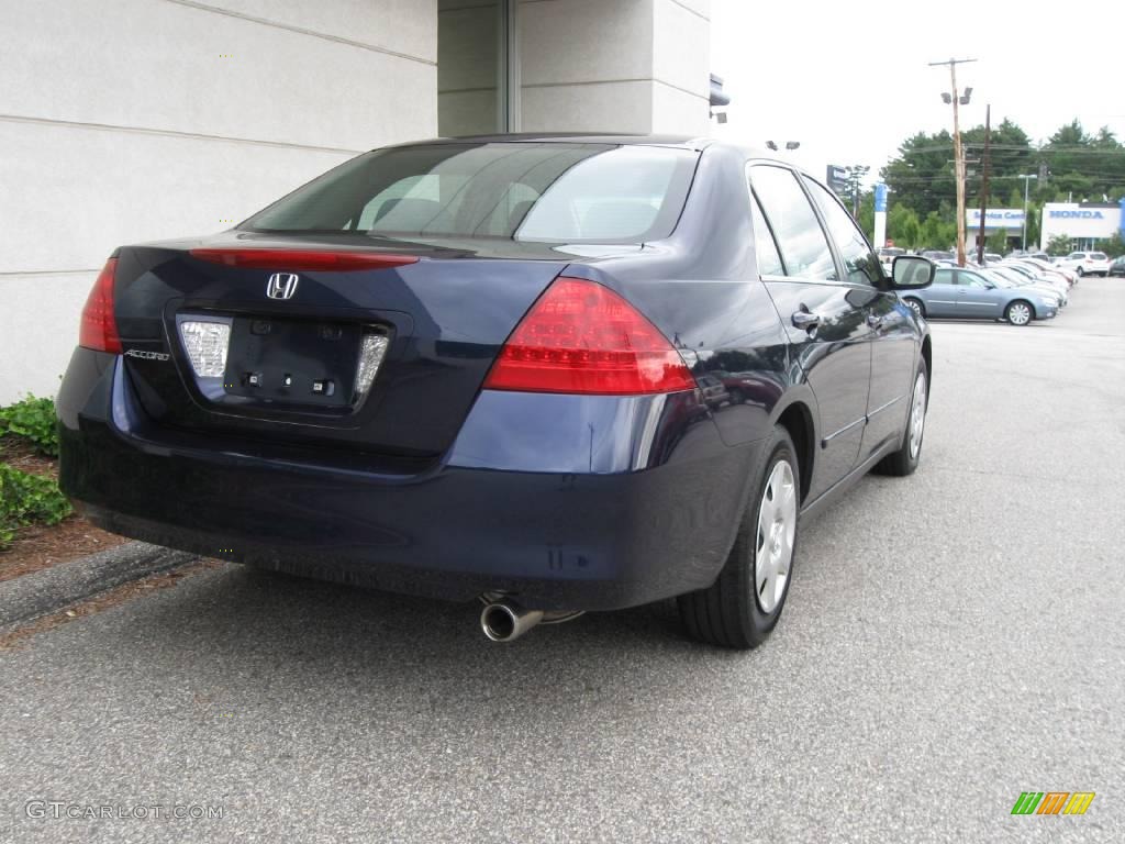 2007 Accord LX Sedan - Royal Blue Pearl / Gray photo #3