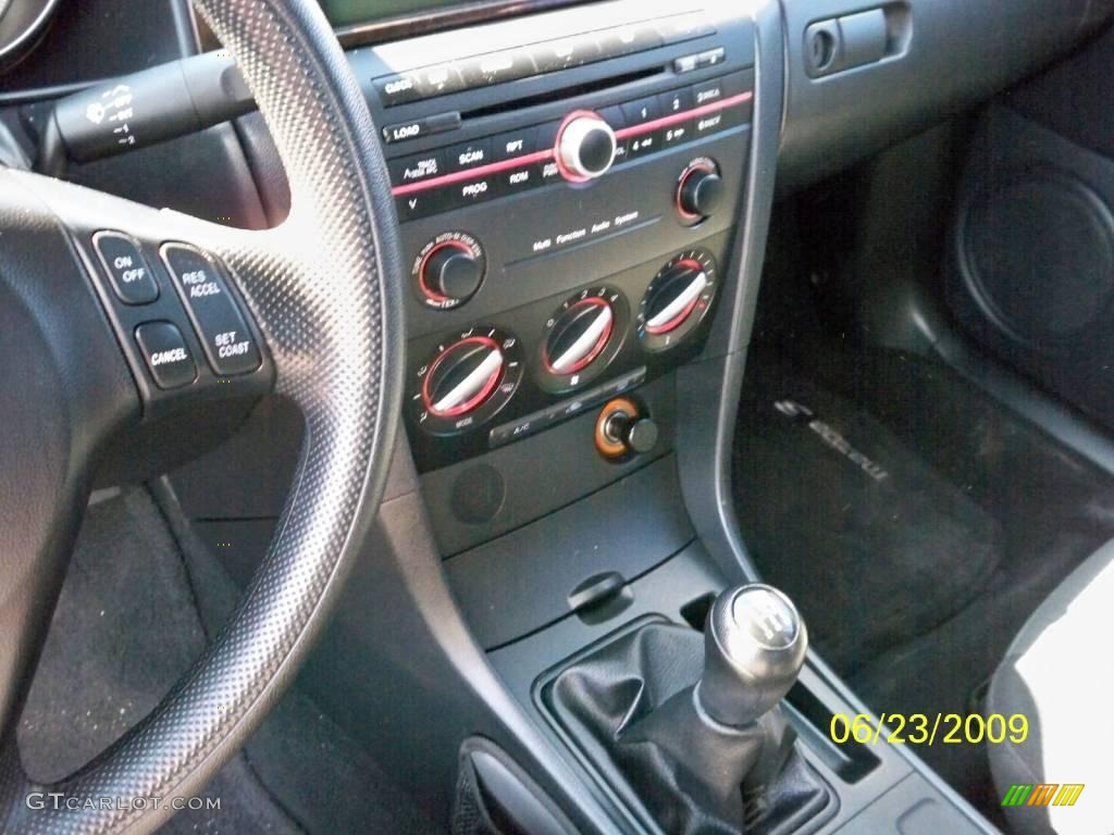 2007 MAZDA3 i Sport Sedan - True Red / Black photo #6
