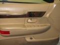 Vibrant White - Grand Marquis LS Photo No. 11