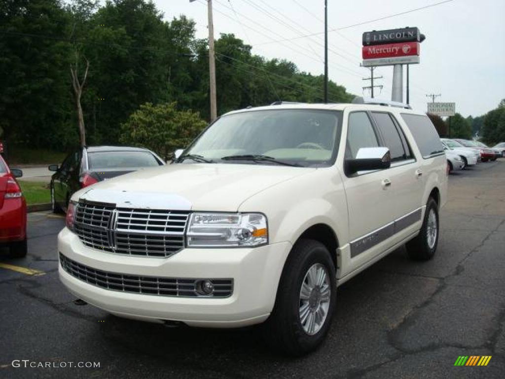 2007 Navigator L Luxury 4x4 - White Chocolate Tri-Coat / Camel photo #1