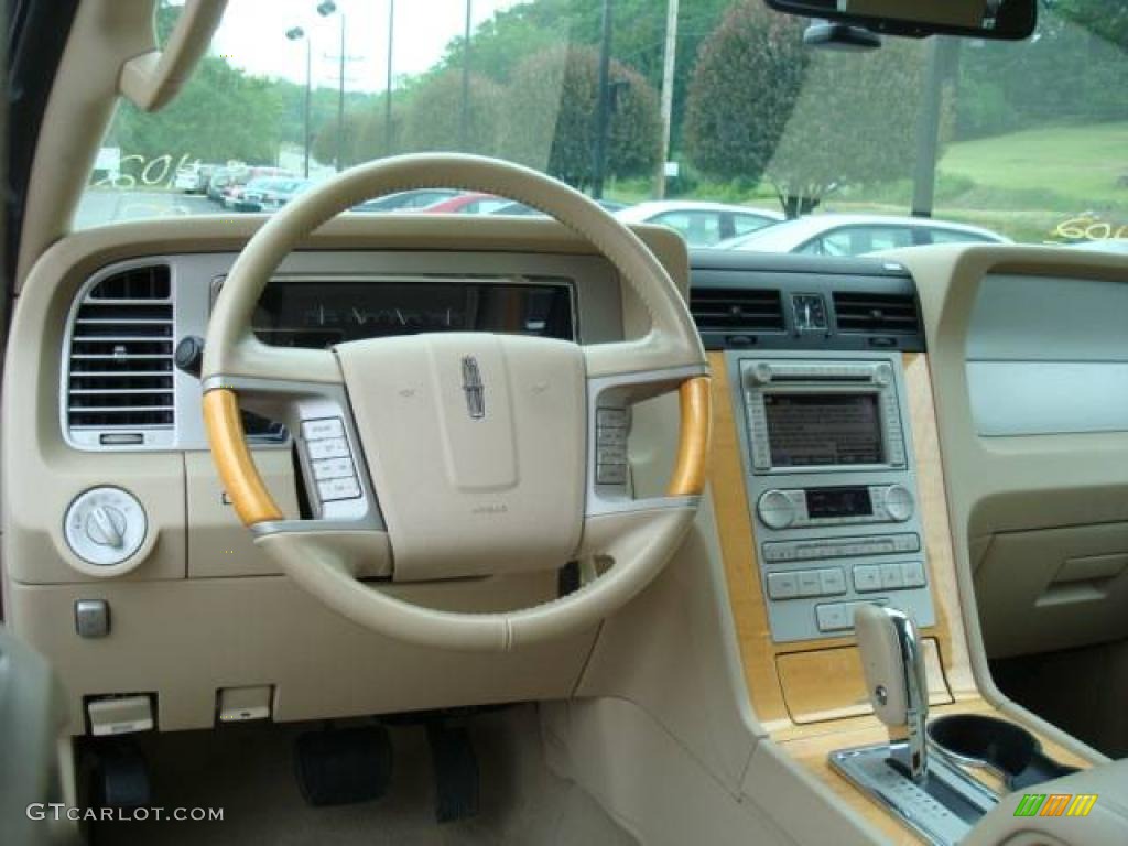 2007 Lincoln Navigator L Luxury 4x4 Camel Dashboard Photo #14889025