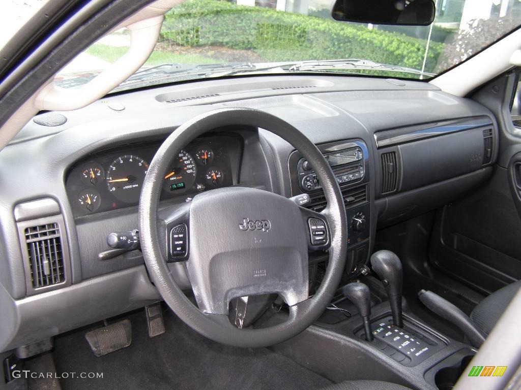 2004 Jeep Grand Cherokee Freedom Edition 4x4 Dark Slate Gray Dashboard Photo #14904488