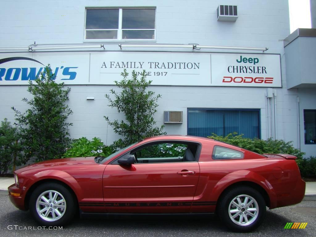 2007 Mustang V6 Deluxe Coupe - Redfire Metallic / Light Graphite photo #1