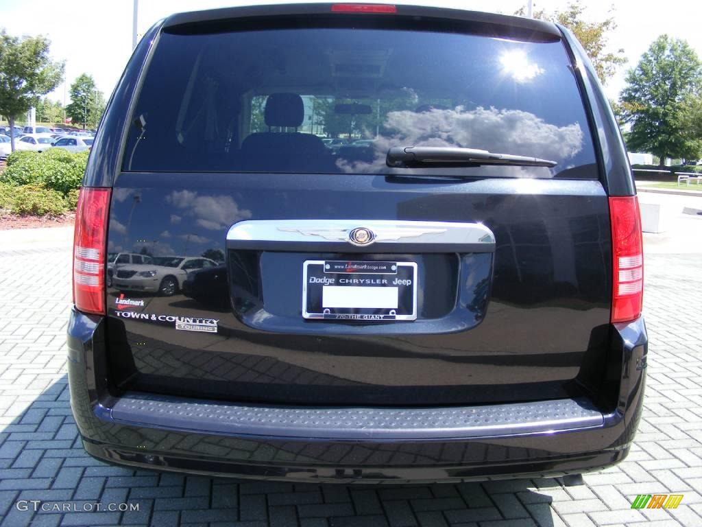 2008 Brilliant Black Crystal Pearlcoat Chrysler Town