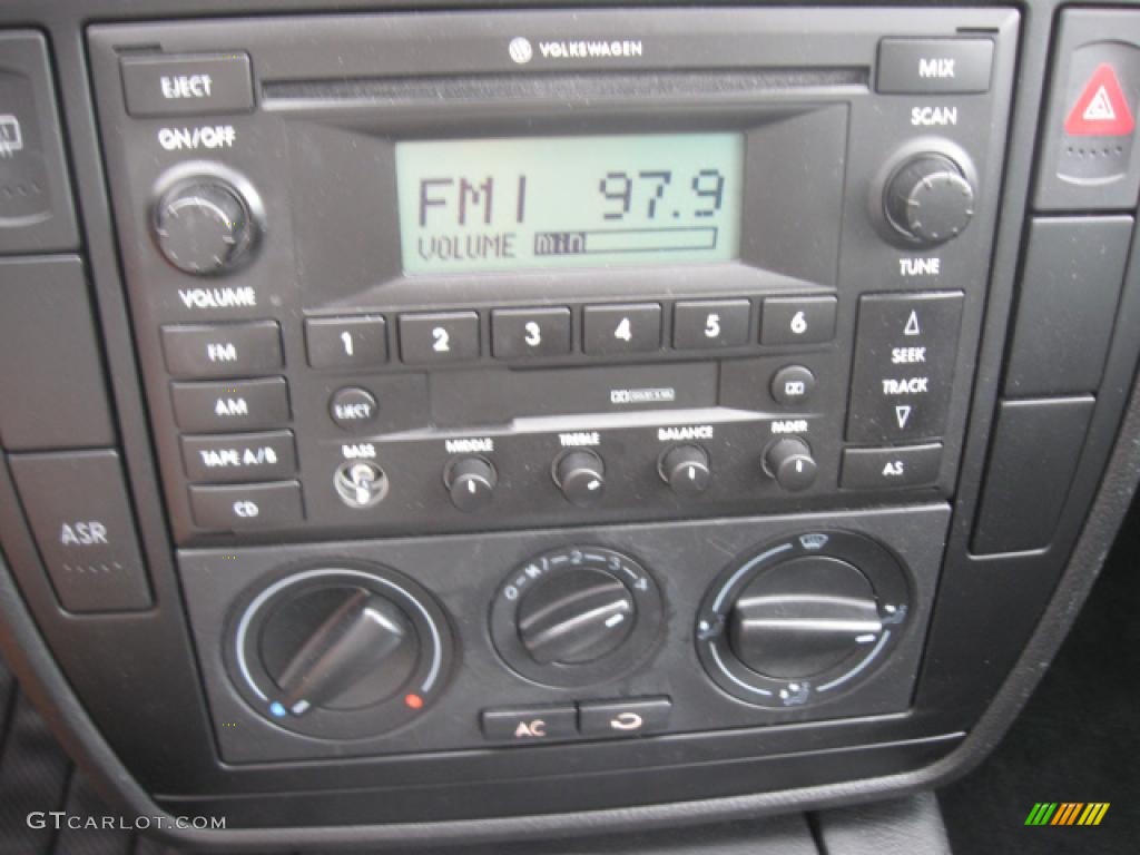 2003 Passat GL Sedan - Silverstone Grey Metallic / Black photo #35