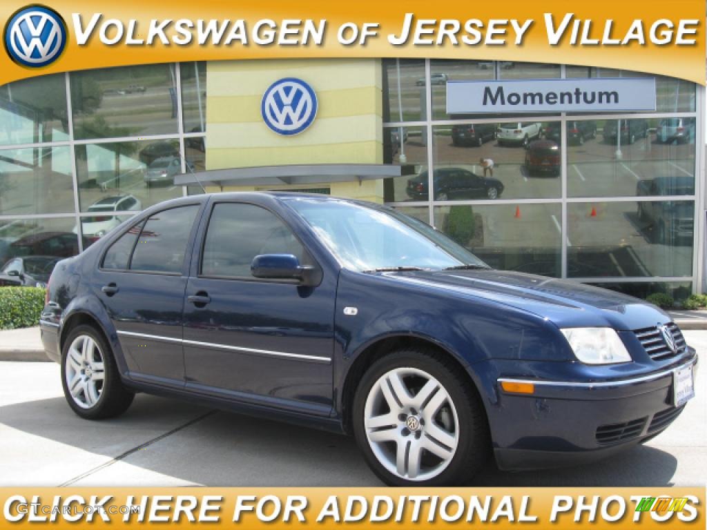 Galactic Blue Metallic Volkswagen Jetta