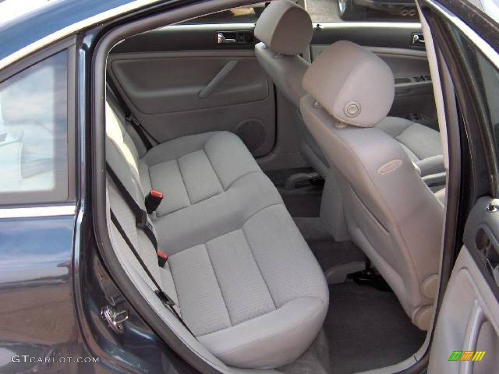 2004 Passat GLS 4Motion Sedan - Blue Graphite Metallic / Grey photo #12