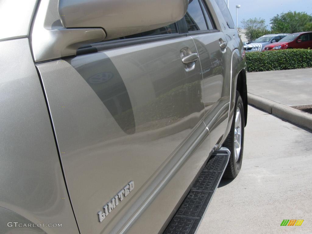 2004 4Runner Limited - Dorado Gold Pearl / Taupe photo #26
