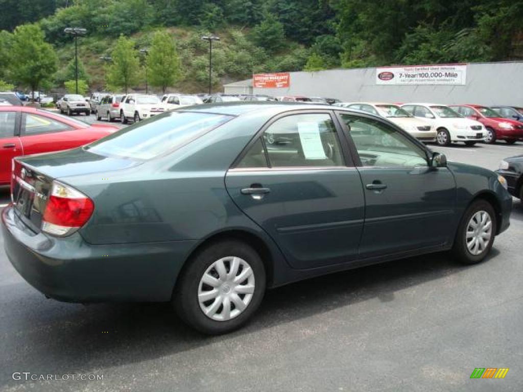 2005 Camry LE - Aspen Green Pearl / Taupe photo #5