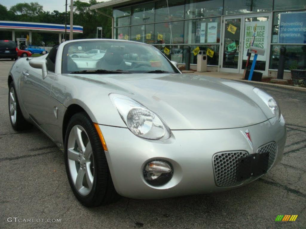 2008 Solstice Roadster - Cool Silver / Ebony photo #5