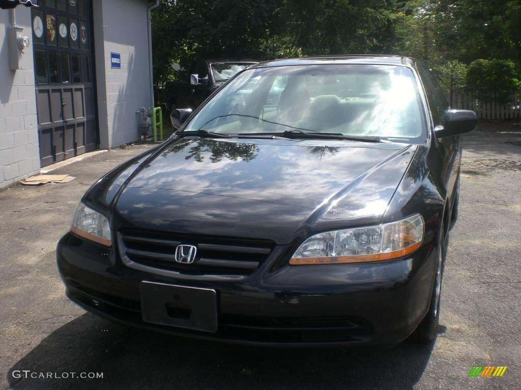 2002 Accord SE Sedan - Nighthawk Black Pearl / Quartz Gray photo #2