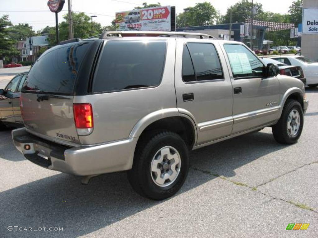 2002 Blazer LS 4x4 - Light Pewter Metallic / Graphite photo #7