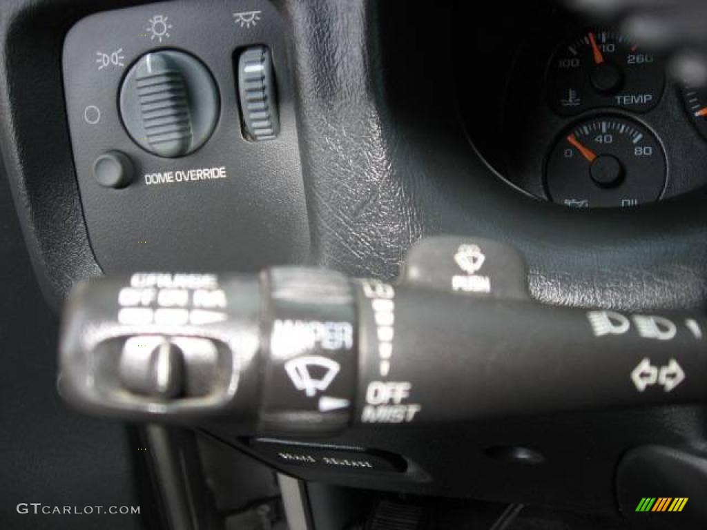 2002 Blazer LS 4x4 - Light Pewter Metallic / Graphite photo #14