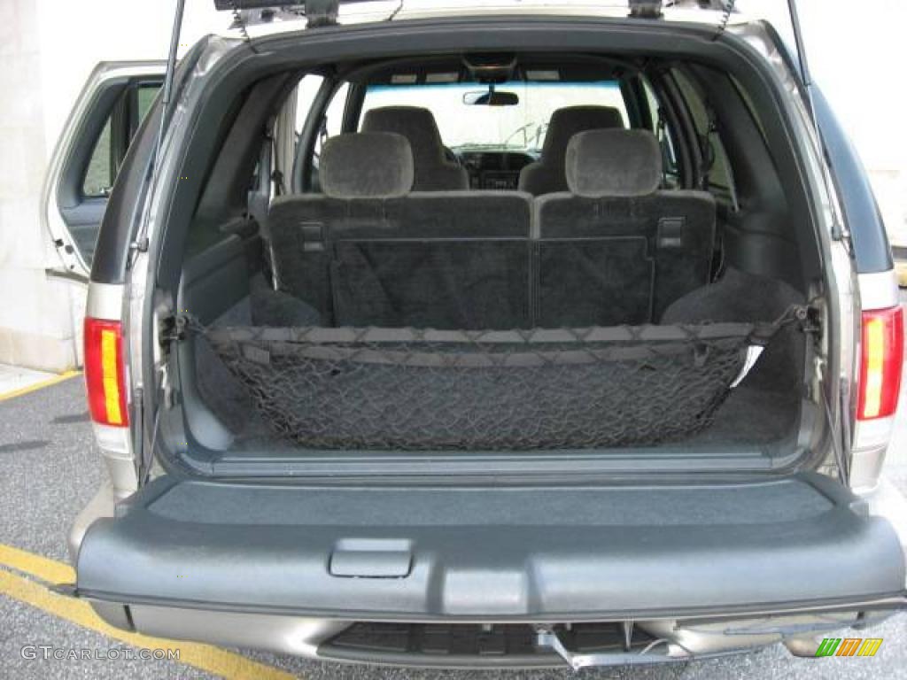 2002 Blazer LS 4x4 - Light Pewter Metallic / Graphite photo #35