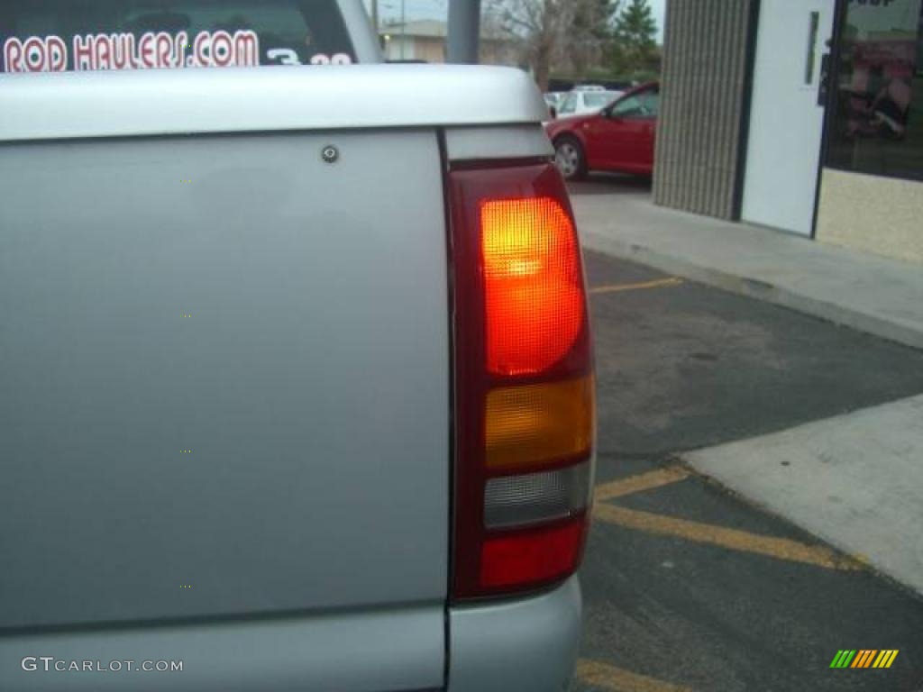 2003 Silverado 1500 HD Crew Cab - Light Pewter Metallic / Dark Charcoal photo #8