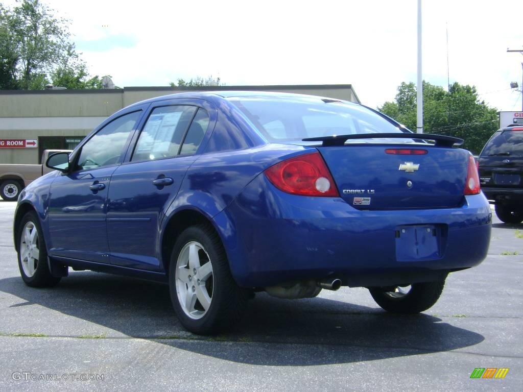 2005 Cobalt LS Sedan - Arrival Blue Metallic / Gray photo #5