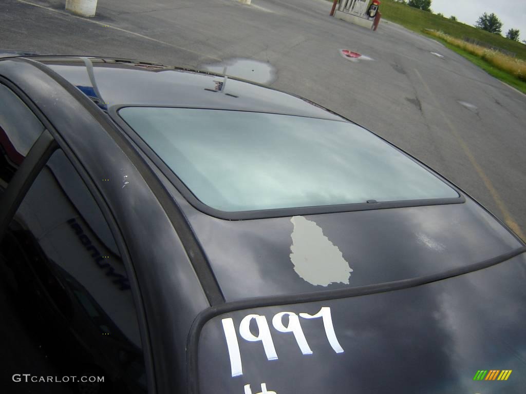 1997 Neon Sport Sedan - Black / Agate photo #10
